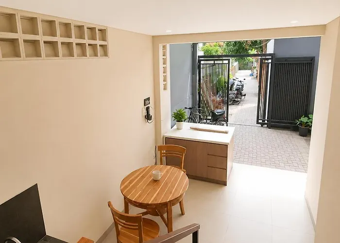 Courtyard Room At Guesthouse Zio بيت ضيافة 3*