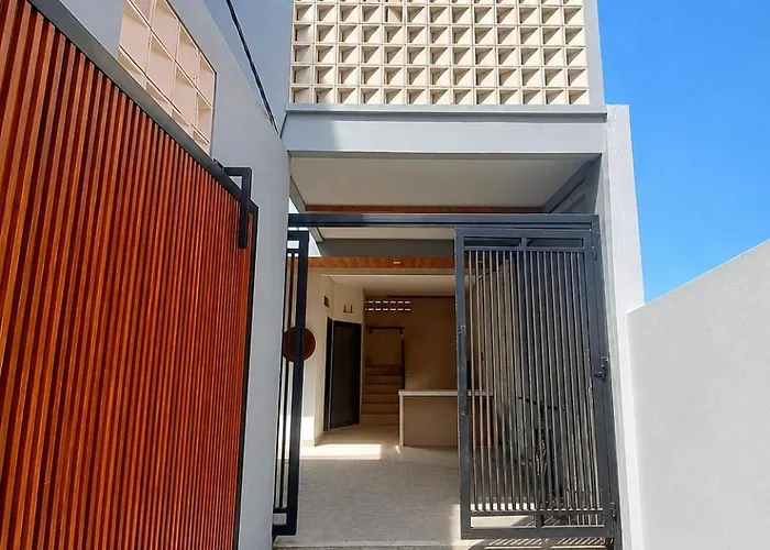 ゲストハウス Courtyard Room At Guesthouse Zio 3*